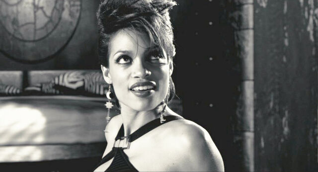 File:Sin-City-gail tlak to M.jpg