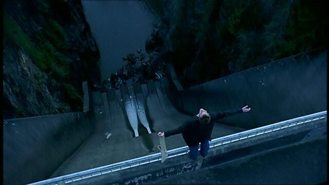 File:12LeechBodyCount.jpg