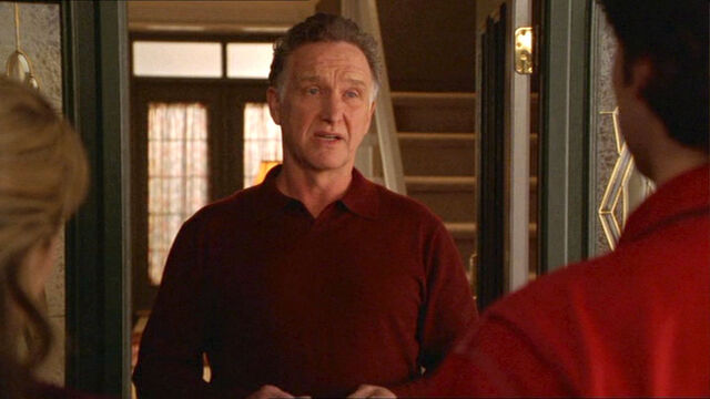 File:Lawrence-Grady-4x19-04.jpg