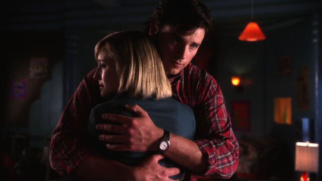 File:802Smallville1070.jpg