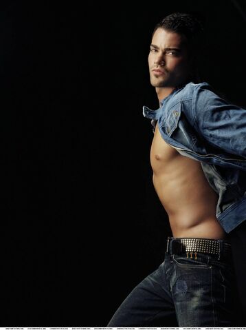 File:Jesse-Metcalfe-Net-133-jesse1.jpg