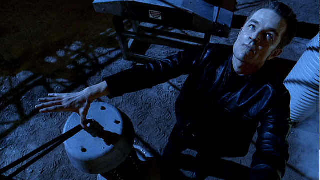 File:Brainiac (S7 Arctic) 2.png
