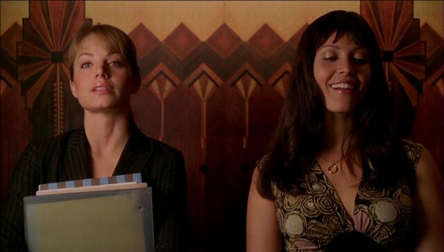 File:Lois and Dinah.jpg