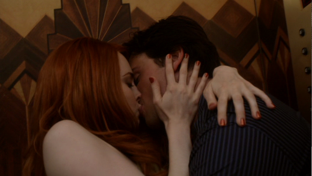 File:MaximaClarkKiss.png