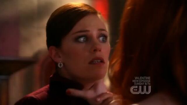 File:Tess choke.jpg