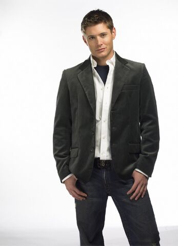 File:Jensen Ackles 2004 by John Russo - 12002.jpg