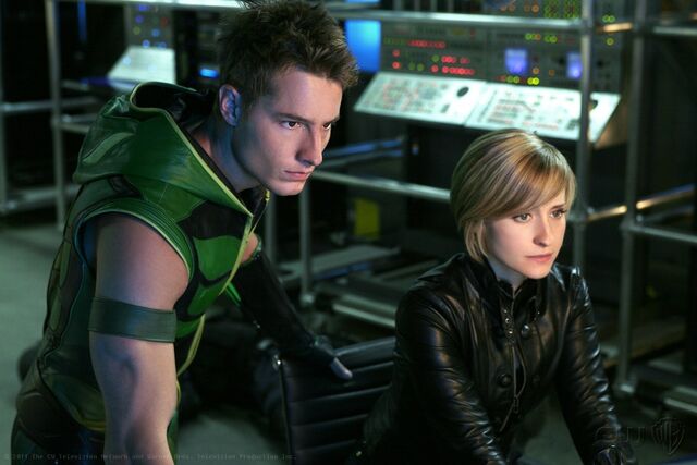 File:10-12-Collateral-Episode-Stills-chlollie-18433783-1450-967.jpg