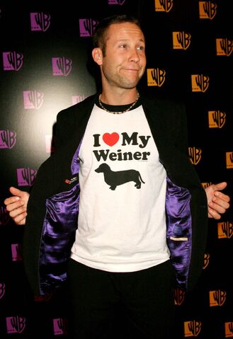 File:Mrwbupfrontparty2004039xd3yl.jpg