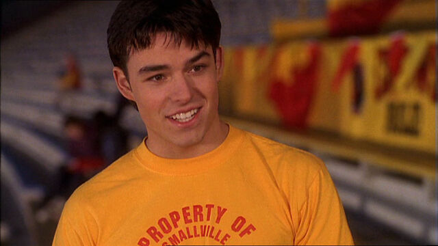 File:Troy-Turner-1x10-01.jpg