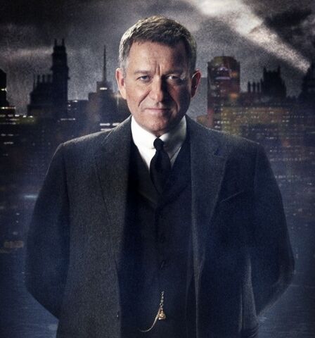 File:Sean-pertwee-gotham.jpg