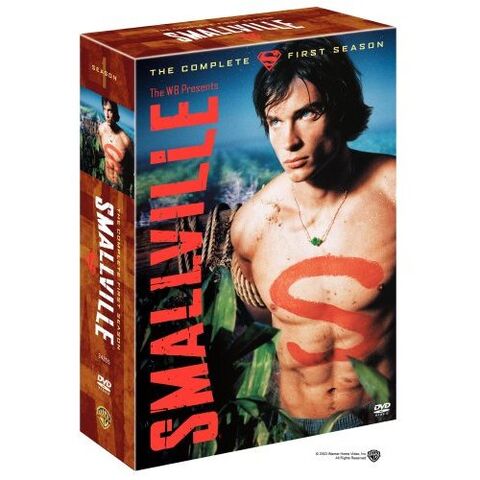 Archivo:01 Smallville en DVD 1.jpg