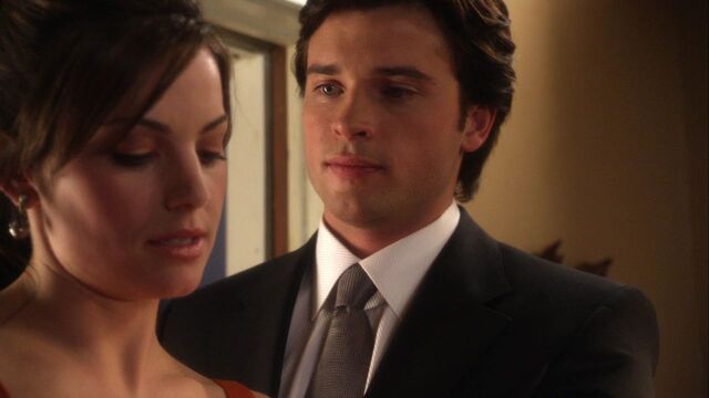 File:Clois s8 bride.jpg