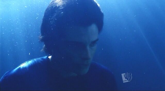 File:Clark underwater.jpg