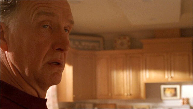 File:Lawrence-Grady-4x19-03.jpg
