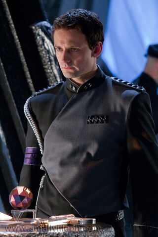 File:Smallville 9x7 kandor-9.jpg