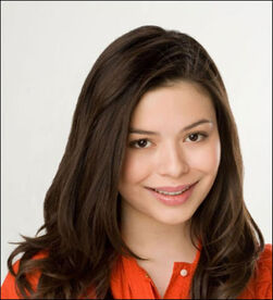 MirandaCosgrove Bellissa 3