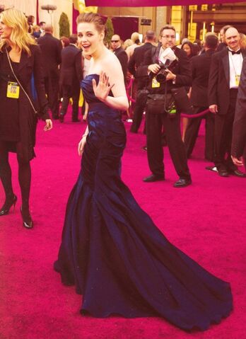 File:On the Red Carpet.jpg