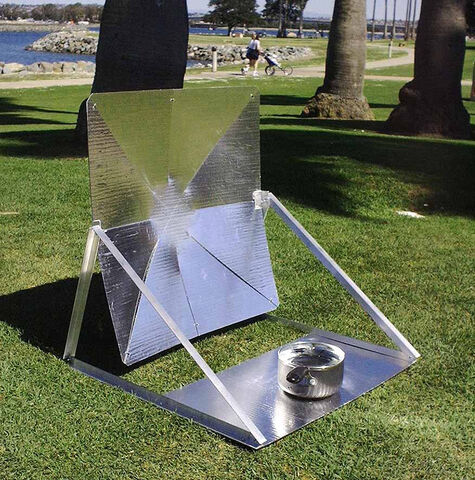 File:Solar-cooker-design-Derris square-Parabolic2-park.jpg