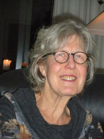 File:Clara Thomas.jpg