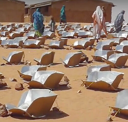File:Refugee cookers.jpg
