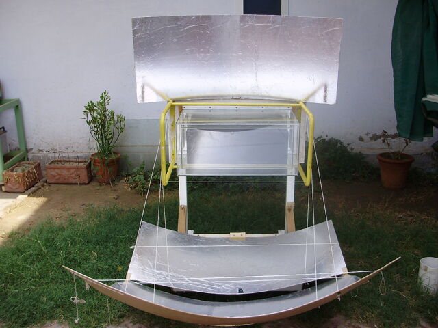 File:Solar Oven K5, front view, 10-23-14.jpg