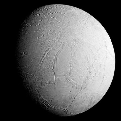 File:Enceladus (2).jpg
