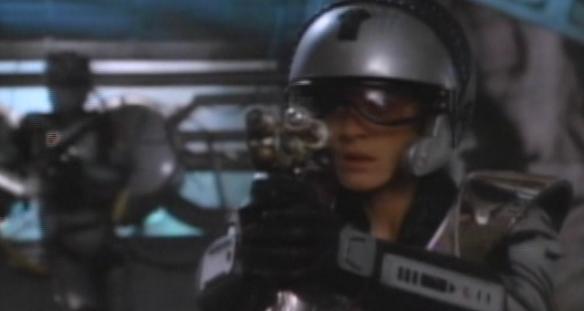 File:Pilotshandgun2.png