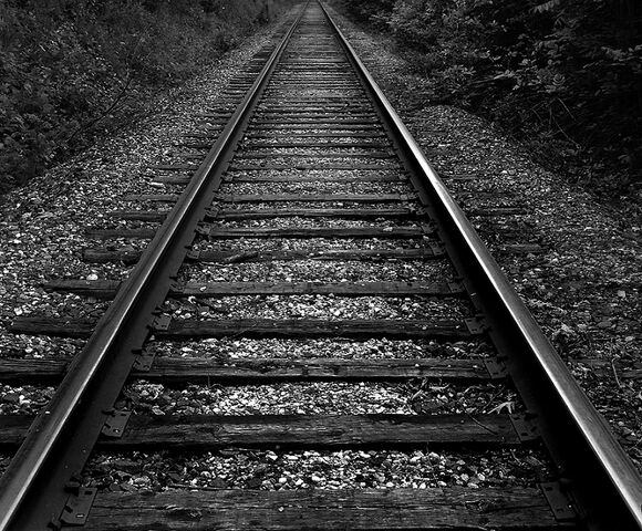 File:Train Tracks, Aurora, IL.jpg