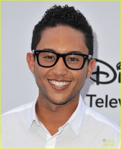 File:Tahj Mowry.jpg