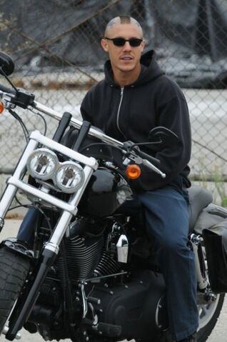 File:JUICE ON BIKE.jpg
