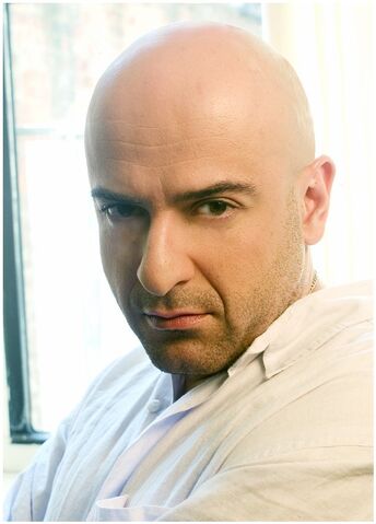 File:Ron Fehmiu (2).jpg