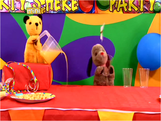 File:TheChildren'sParty6.png