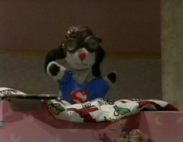 File:SuperdogandtheComedian2.jpg