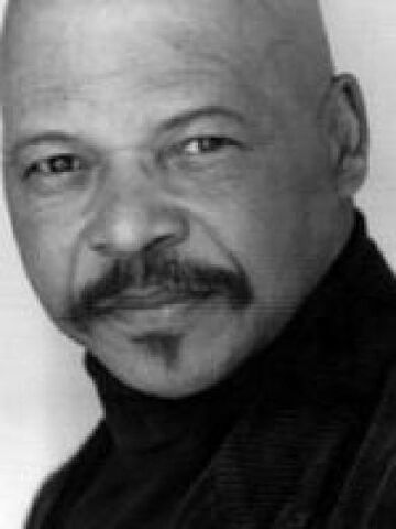 File:Felton Perry.jpg