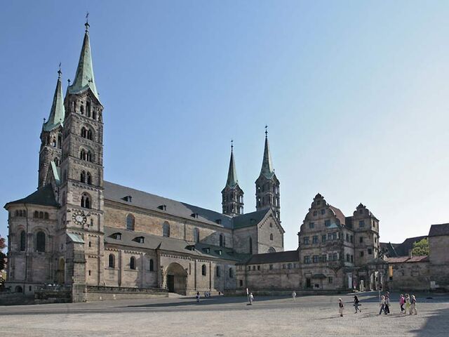 File:RealWorld Bamberg Cathedral.jpg