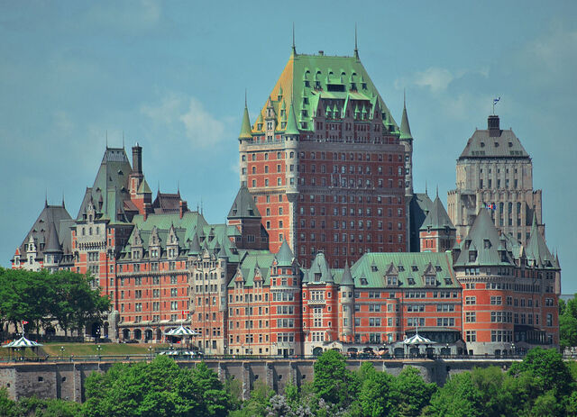 File:RealWorld Château Frontenac.jpg