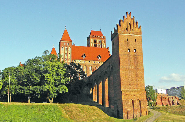 File:RealWorld Kwidzyn Castle.jpg