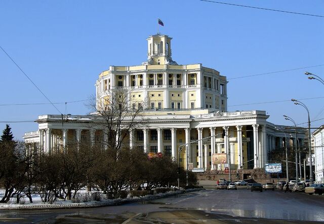 File:RealWorld Military Museum.jpg