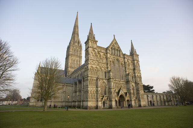 File:RealWorld Salisbury Cathedral.jpg