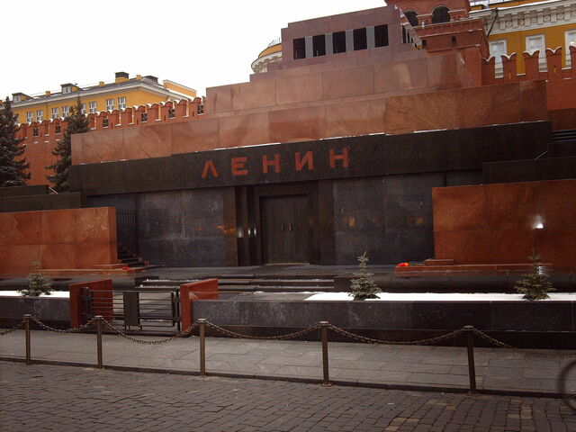 File:Lenin's Mausoleum.jpg
