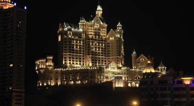 File:RealWorld Edenheim Royal Hotel.jpg