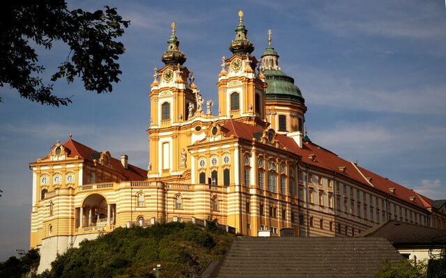 File:RealWorld Melk Abbey.jpg