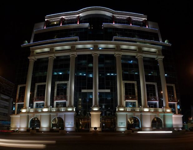File:RealWorld Dalga Office Center (Night).jpg
