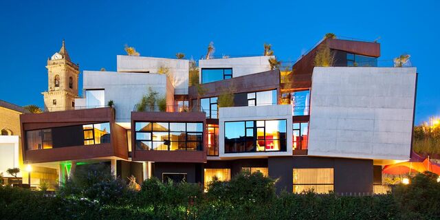 File:RealWorld Hotel Viura.jpg