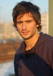 Tom Beck.jpg