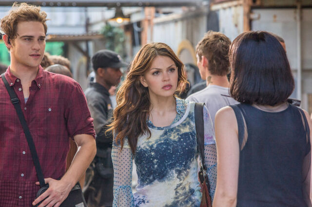 File:1x03 our toil shall strive to mend image 10.jpg