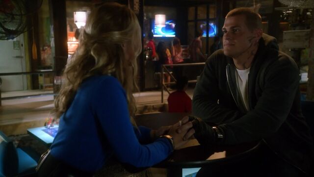 File:StarCrossed1x07TaylorDrake1.jpg
