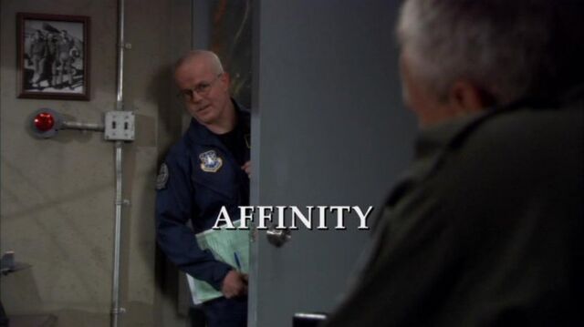 Fichier:SG1-08x07-episodetitle.jpg