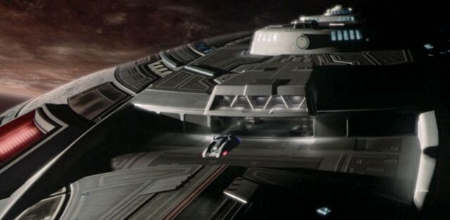 File:Shuttlebay (main), Sovereign-class.jpg