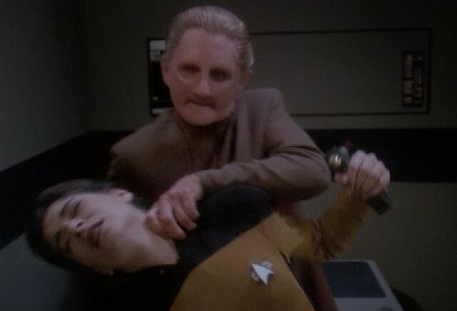 File:Odo Vulcan nerve pinch.jpg